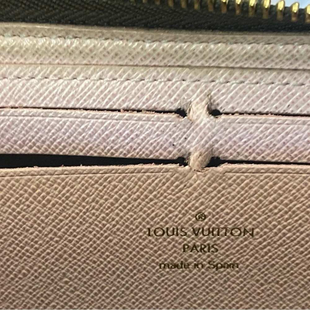 Louis Vuitton inches length